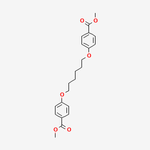 molecular formula C22H26O6 B2402351 Methyl 4-({6-[4-(methoxycarbonyl)phenoxy]hexyl}oxy)benzenecarboxylate CAS No. 121595-36-6