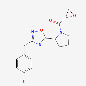 [2-[3-[(4-Fluorophenyl)methyl]-1,2,4-oxadiazol-5-yl]pyrrolidin-1-yl]-(oxiran-2-yl)methanone
