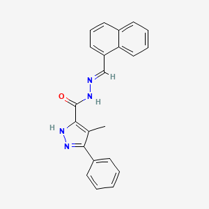 molecular formula C22H18N4O B2405874 (E)-4-methyl-N'-(naphthalen-1-ylmethylene)-3-phenyl-1H-pyrazole-5-carbohydrazide CAS No. 1310360-28-1