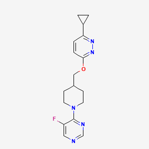 molecular formula C17H20FN5O B2409313 3-Cyclopropyl-6-[[1-(5-fluoropyrimidin-4-yl)piperidin-4-yl]methoxy]pyridazine CAS No. 2320532-81-6