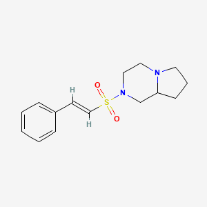 molecular formula C15H20N2O2S B2413889 2-[(E)-2-Phenylethenyl]sulfonyl-3,4,6,7,8,8a-hexahydro-1H-pyrrolo[1,2-a]pyrazine CAS No. 1376439-63-2