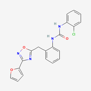 B2414284 1-(2-Chlorophenyl)-3-(2-((3-(furan-2-yl)-1,2,4-oxadiazol-5-yl)methyl)phenyl)urea CAS No. 1797603-47-4
