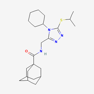 molecular formula C23H36N4OS B2417481 N-{[4-cyclohexyl-5-(propan-2-ylsulfanyl)-4H-1,2,4-triazol-3-yl]methyl}adamantane-1-carboxamide CAS No. 477304-33-9