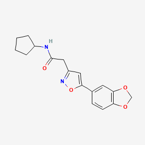 molecular formula C17H18N2O4 B2418028 2-(5-(苯并[d][1,3]二氧杂环-5-基)异恶唑-3-基)-N-环戊基乙酰胺 CAS No. 1211304-65-2