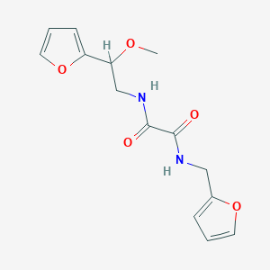 molecular formula C14H16N2O5 B2418742 N1-(2-(furan-2-yl)-2-methoxyethyl)-N2-(furan-2-ylmethyl)oxalamide CAS No. 2034529-41-2