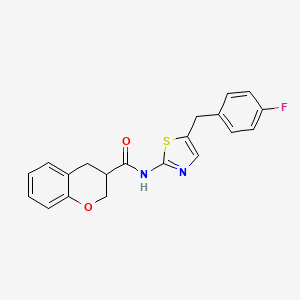 molecular formula C20H17FN2O2S B2420114 N-{5-[(4-FLUOROPHENYL)METHYL]-1,3-THIAZOL-2-YL}-3,4-DIHYDRO-2H-1-BENZOPYRAN-3-CARBOXAMIDE CAS No. 919017-97-3