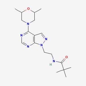 molecular formula C18H28N6O2 B2420378 N-(2-(4-(2,6-dimethylmorpholino)-1H-pyrazolo[3,4-d]pyrimidin-1-yl)ethyl)pivalamide CAS No. 1171582-16-3