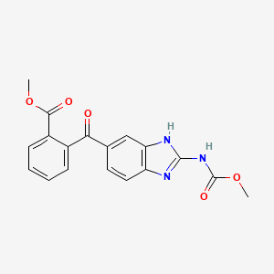 molecular formula C18H15N3O5 B2420654 methyl 2-({2-[(methoxycarbonyl)amino]-1H-1,3-benzimidazol-6-yl}carbonyl)benzenecarboxylate CAS No. 870604-54-9