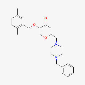 molecular formula C26H30N2O3 B2422090 2-[(4-benzylpiperazin-1-yl)methyl]-5-[(2,5-dimethylphenyl)methoxy]-4H-pyran-4-one CAS No. 898441-99-1