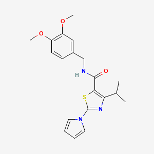 molecular formula C20H23N3O3S B2422981 N-[(3,4-dimethoxyphenyl)methyl]-4-(propan-2-yl)-2-(1H-pyrrol-1-yl)-1,3-thiazole-5-carboxamide CAS No. 1251568-62-3