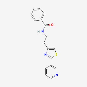 molecular formula C17H15N3OS B2423193 N-{2-[2-(pyridin-3-yl)-1,3-thiazol-4-yl]ethyl}benzamide CAS No. 863513-27-3
