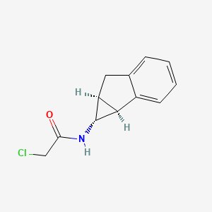 molecular formula C12H12ClNO B2423955 N-[(1R,1As,6aS)-1,1a,6,6a-tetrahydrocyclopropa[a]inden-1-yl]-2-chloroacetamide CAS No. 2411180-46-4