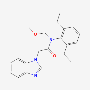 N-(2,6-diethylphenyl)-N-(methoxymethyl)-2-(2-methyl-1H-benzimidazol-1-yl)acetamide