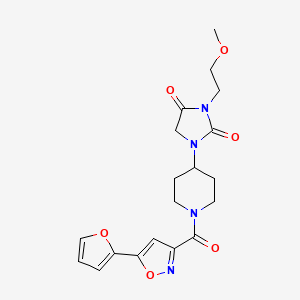 molecular formula C19H22N4O6 B2424160 1-(1-(5-(呋喃-2-基)异噁唑-3-酰基)哌啶-4-基)-3-(2-甲氧基乙基)咪唑啉-2,4-二酮 CAS No. 2194902-50-4