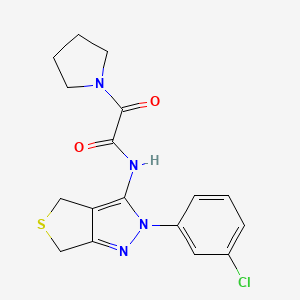 molecular formula C17H17ClN4O2S B2425385 N-[2-(3-chlorophenyl)-2H,4H,6H-thieno[3,4-c]pyrazol-3-yl]-2-oxo-2-(pyrrolidin-1-yl)acetamide CAS No. 946332-31-6