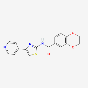 molecular formula C17H13N3O3S B2426746 N-(4-(pyridin-4-yl)thiazol-2-yl)-2,3-dihydrobenzo[b][1,4]dioxine-6-carboxamide CAS No. 477551-45-4