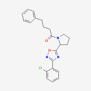 molecular formula C22H22ClN3O2 B2428881 3-(2-Chlorophenyl)-5-[1-(4-phenylbutanoyl)pyrrolidin-2-yl]-1,2,4-oxadiazole CAS No. 1795396-00-7