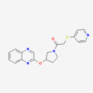 2-(Pyridin-4-ylsulfanyl)-1-[3-(quinoxalin-2-yloxy)pyrrolidin-1-yl]ethan-1-one