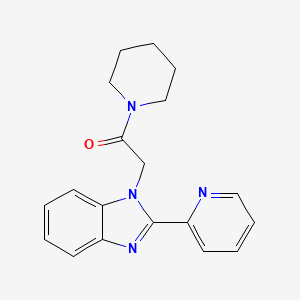 molecular formula C19H20N4O B2432898 1-(哌啶-1-基)-2-(2-(吡啶-2-基)-1H-苯并[d]咪唑-1-基)乙酮 CAS No. 1170091-03-8