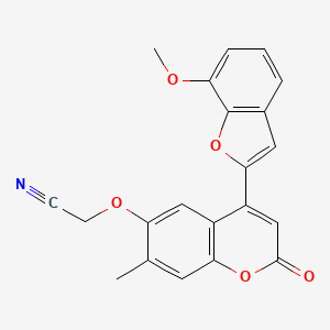molecular formula C21H15NO5 B2433574 2-{[4-(7-methoxy-1-benzofuran-2-yl)-7-methyl-2-oxo-2H-chromen-6-yl]oxy}acetonitrile CAS No. 898430-35-8
