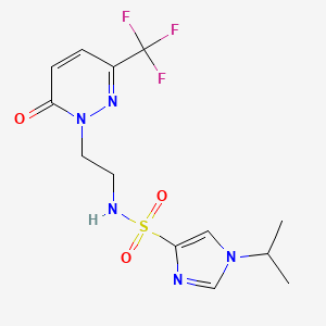 molecular formula C13H16F3N5O3S B2434064 N-{2-[6-oxo-3-(trifluoromethyl)-1,6-dihydropyridazin-1-yl]ethyl}-1-(propan-2-yl)-1H-imidazole-4-sulfonamide CAS No. 2415562-12-6