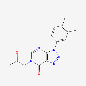 molecular formula C15H15N5O2 B2436083 3-(3,4-dimethylphenyl)-6-(2-oxopropyl)-3H,6H,7H-[1,2,3]triazolo[4,5-d]pyrimidin-7-one CAS No. 893920-04-2