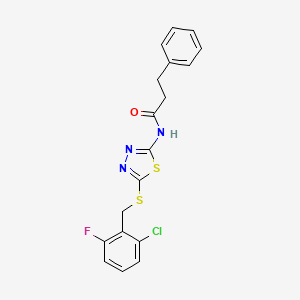 molecular formula C18H15ClFN3OS2 B2439116 N-(5-((2-chloro-6-fluorobenzyl)thio)-1,3,4-thiadiazol-2-yl)-3-phenylpropanamide CAS No. 476464-99-0
