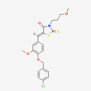 molecular formula C22H22ClNO4S2 B2442423 (Z)-5-(4-((4-氯苄基)氧)-3-甲氧基苯甲亚甲基)-3-(3-甲氧基丙基)-2-噻唑硫代噻唑烷-4-酮 CAS No. 537688-78-1