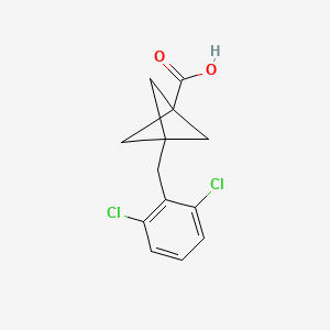 3-[(2,6-Dichlorophenyl)methyl]bicyclo[1.1.1]pentane-1-carboxylic acid