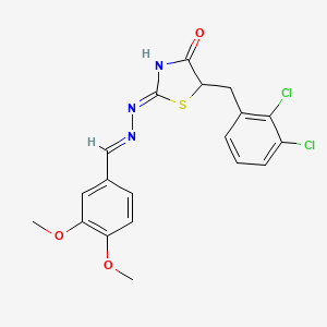 molecular formula C19H17Cl2N3O3S B2445062 (Z)-5-(2,3-dichlorobenzyl)-2-((E)-(3,4-dimethoxybenzylidene)hydrazono)thiazolidin-4-one CAS No. 301174-92-5