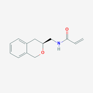 B2445064 N-[[(3S)-3,4-Dihydro-1H-isochromen-3-yl]methyl]prop-2-enamide CAS No. 2185980-74-7