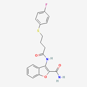 3-(4-((4-Fluorophenyl)thio)butanamido)benzofuran-2-carboxamide