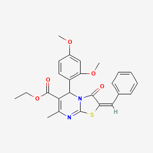 (E)-ethyl 2-benzylidene-5-(2,4-dimethoxyphenyl)-7-methyl-3-oxo-3,5-dihydro-2H-thiazolo[3,2-a]pyrimidine-6-carboxylate