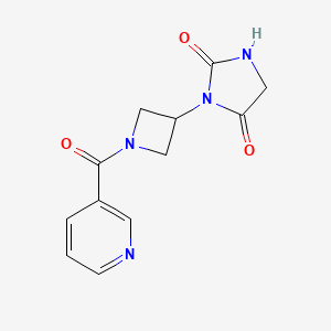 molecular formula C12H12N4O3 B2447424 3-(1-Nicotinoylazetidin-3-yl)imidazolidine-2,4-dione CAS No. 2034363-69-2