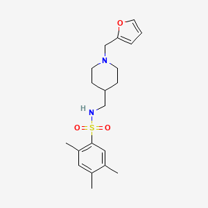 molecular formula C20H28N2O3S B2447842 N-((1-(furan-2-ylmethyl)piperidin-4-yl)methyl)-2,4,5-trimethylbenzenesulfonamide CAS No. 952965-78-5