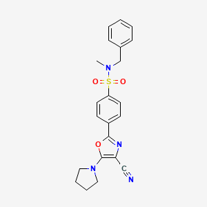 molecular formula C22H22N4O3S B2448648 N-benzyl-4-[4-cyano-5-(pyrrolidin-1-yl)-1,3-oxazol-2-yl]-N-methylbenzene-1-sulfonamide CAS No. 941250-15-3