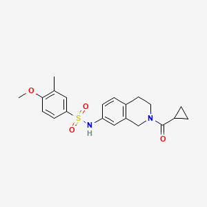 molecular formula C21H24N2O4S B2449208 N-(2-(cyclopropanecarbonyl)-1,2,3,4-tetrahydroisoquinolin-7-yl)-4-methoxy-3-methylbenzenesulfonamide CAS No. 955776-84-8