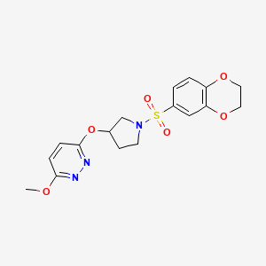 molecular formula C17H19N3O6S B2450037 3-((1-((2,3-Dihydrobenzo[b][1,4]dioxin-6-yl)sulfonyl)pyrrolidin-3-yl)oxy)-6-methoxypyridazine CAS No. 2034503-64-3