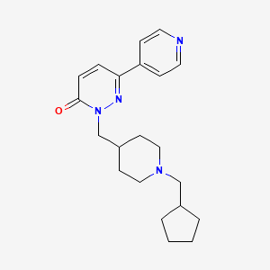 2-{[1-(Cyclopentylmethyl)piperidin-4-yl]methyl}-6-(pyridin-4-yl)-2,3-dihydropyridazin-3-one