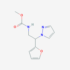 molecular formula C11H13N3O3 B2457107 methyl (2-(furan-2-yl)-2-(1H-pyrazol-1-yl)ethyl)carbamate CAS No. 2034438-05-4