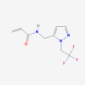 molecular formula C9H10F3N3O B2457747 N-{[1-(2,2,2-trifluoroethyl)-1H-pyrazol-5-yl]methyl}prop-2-enamide CAS No. 2361655-85-6