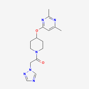1-(4-((2,6-dimethylpyrimidin-4-yl)oxy)piperidin-1-yl)-2-(1H-1,2,4-triazol-1-yl)ethanone