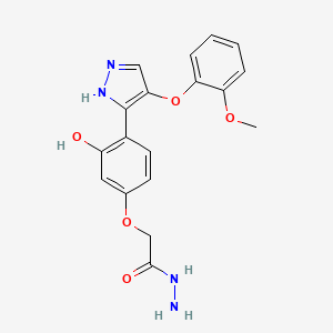 molecular formula C18H18N4O5 B2458301 2-{3-hydroxy-4-[4-(2-methoxyphenoxy)-1H-pyrazol-3-yl]phenoxy}acetohydrazide CAS No. 879479-13-7