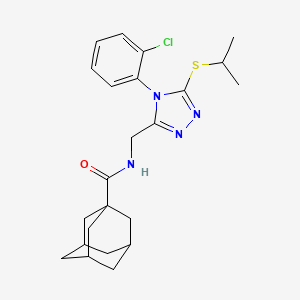 molecular formula C23H29ClN4OS B2461772 N-{[4-(2-chlorophenyl)-5-(propan-2-ylsulfanyl)-4H-1,2,4-triazol-3-yl]methyl}adamantane-1-carboxamide CAS No. 477302-16-2