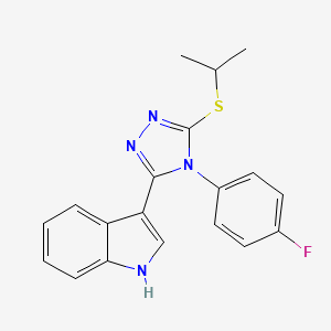 B2462892 3-(4-(4-fluorophenyl)-5-(isopropylthio)-4H-1,2,4-triazol-3-yl)-1H-indole CAS No. 946308-98-1