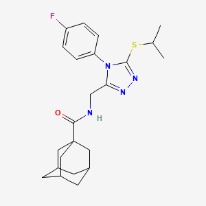 molecular formula C23H29FN4OS B2466387 N-{[4-(4-fluorophenyl)-5-(propan-2-ylsulfanyl)-4H-1,2,4-triazol-3-yl]methyl}adamantane-1-carboxamide CAS No. 476441-08-4