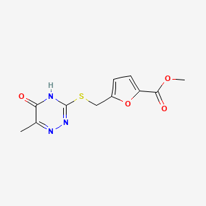 molecular formula C11H11N3O4S B2467030 Methyl 5-(((6-methyl-5-oxo-4,5-dihydro-1,2,4-triazin-3-yl)thio)methyl)furan-2-carboxylate CAS No. 872629-60-2