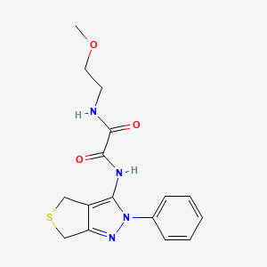 molecular formula C16H18N4O3S B2467483 N-(2-methoxyethyl)-N'-{2-phenyl-2H,4H,6H-thieno[3,4-c]pyrazol-3-yl}ethanediamide CAS No. 899741-28-7