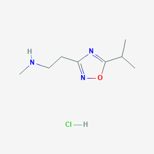 [2-(5-Isopropyl-1,2,4-oxadiazol-3-yl)ethyl]methylamine hydrochloride