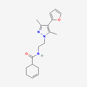 molecular formula C18H23N3O2 B2471336 N-(2-(4-(呋喃-2-基)-3,5-二甲基-1H-吡唑-1-基)乙基)环己-3-烯甲酰胺 CAS No. 2034373-75-4